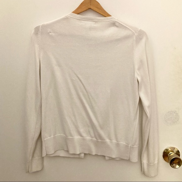 Size medium banana republic white cardigan. - Picture 2 of 4